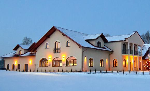 Potocki Dwór Jedrzejów Exterior foto